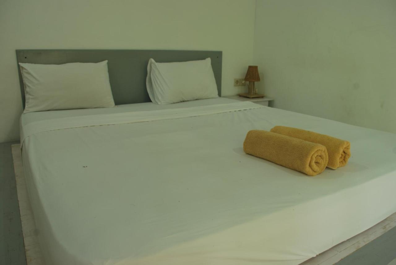 Gili Smile Bungalow Gili Trawangan Luaran gambar