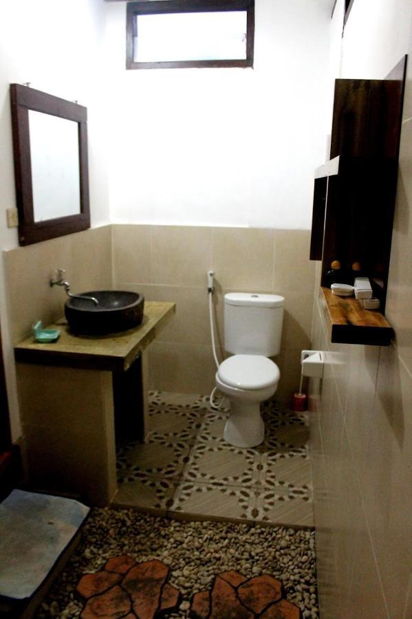 Gili Smile Bungalow Gili Trawangan Luaran gambar