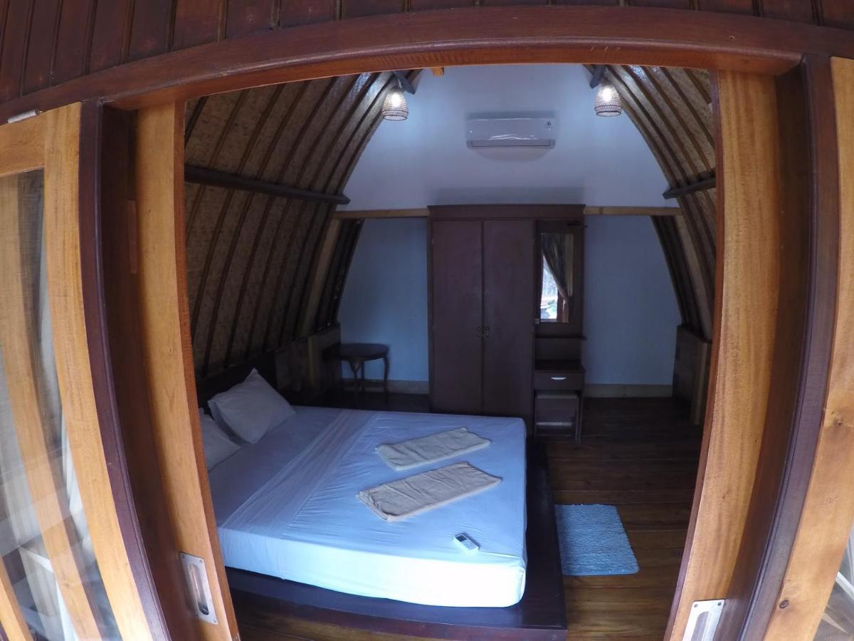 Gili Smile Bungalow Gili Trawangan Luaran gambar
