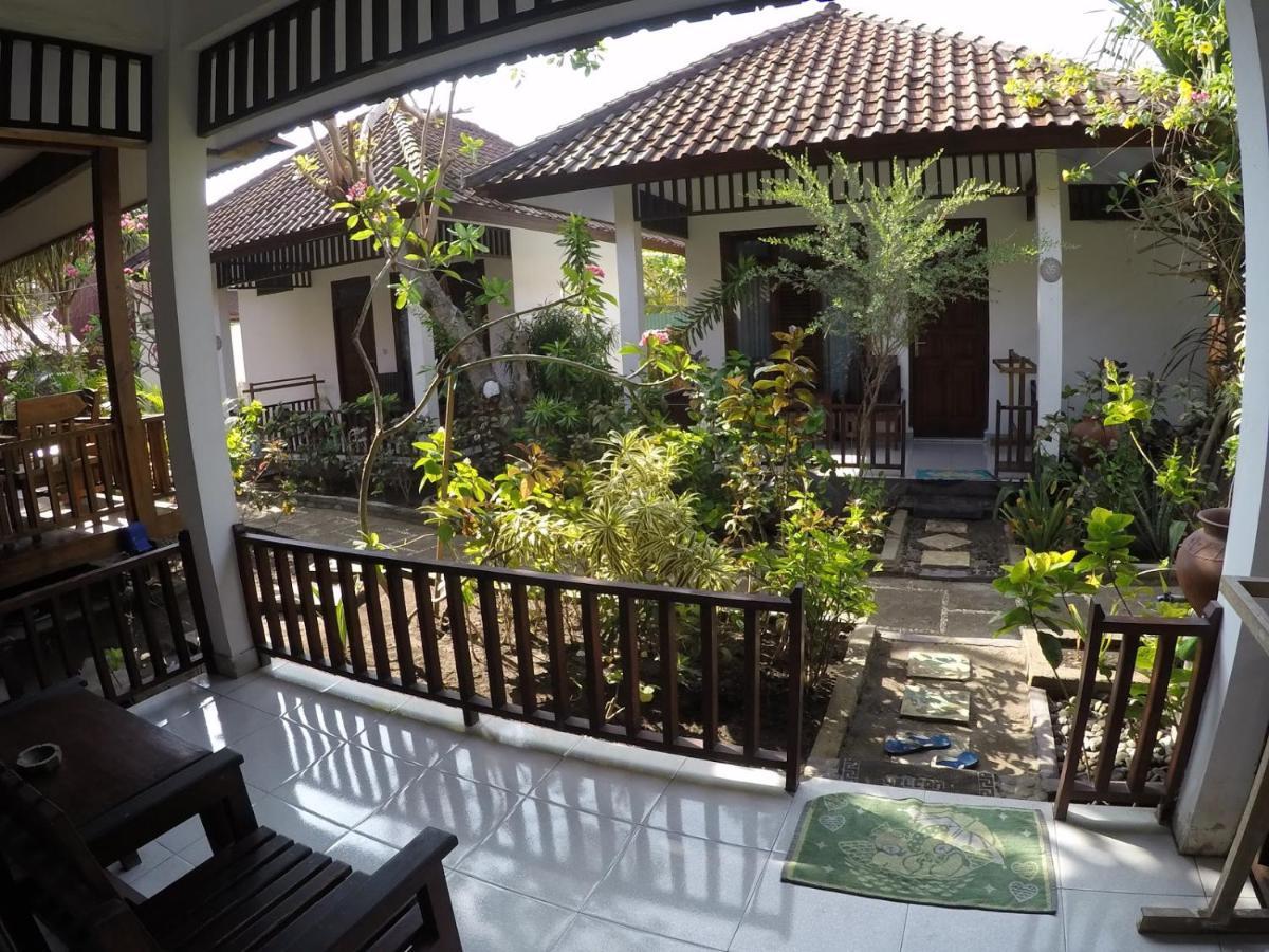 Gili Smile Bungalow Gili Trawangan Luaran gambar