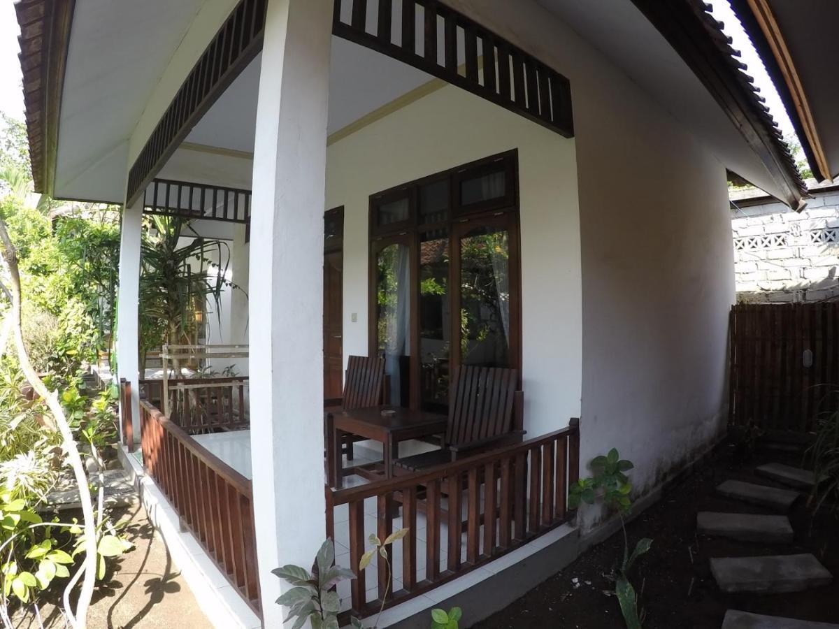 Gili Smile Bungalow Gili Trawangan Luaran gambar