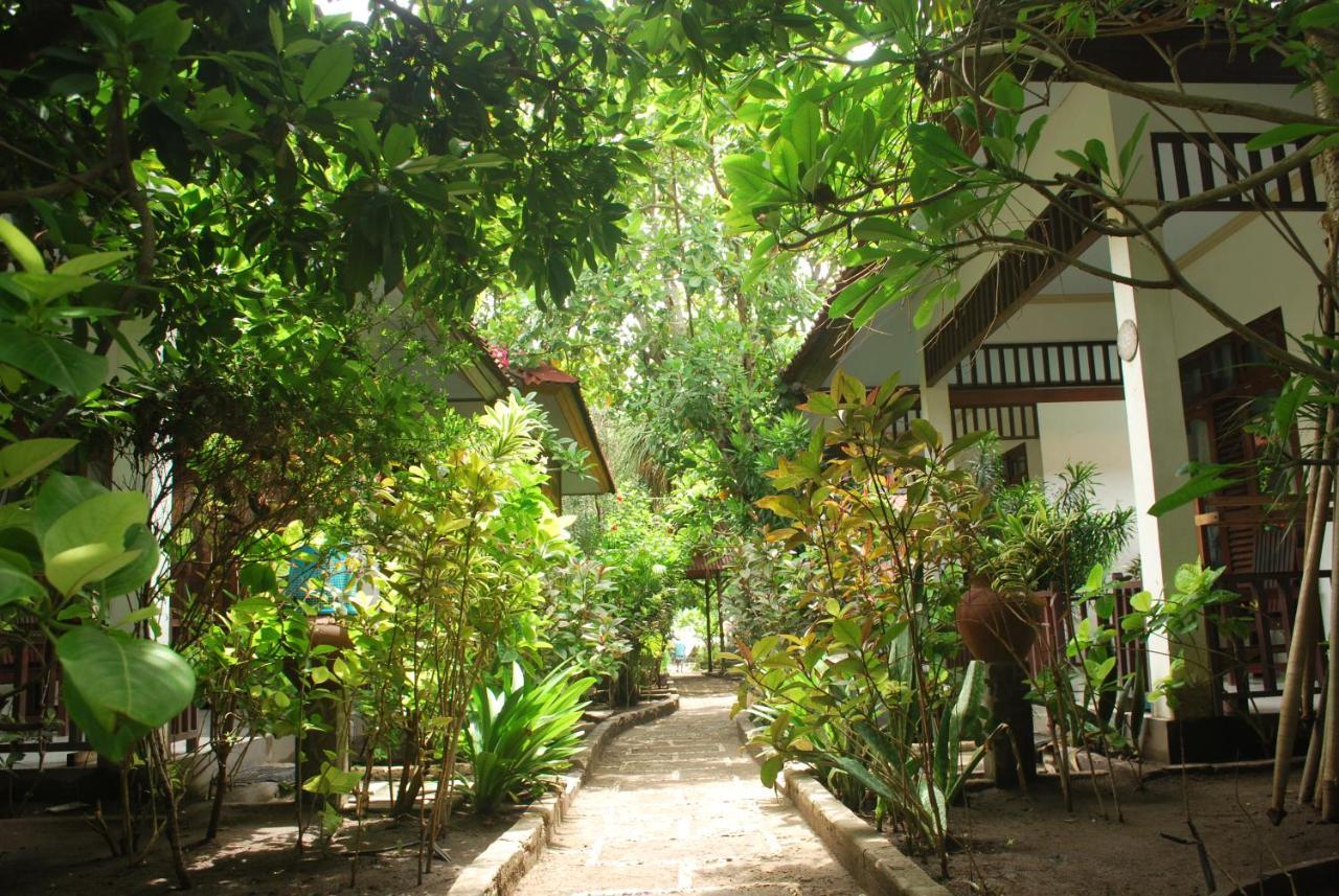 Gili Smile Bungalow Gili Trawangan Luaran gambar