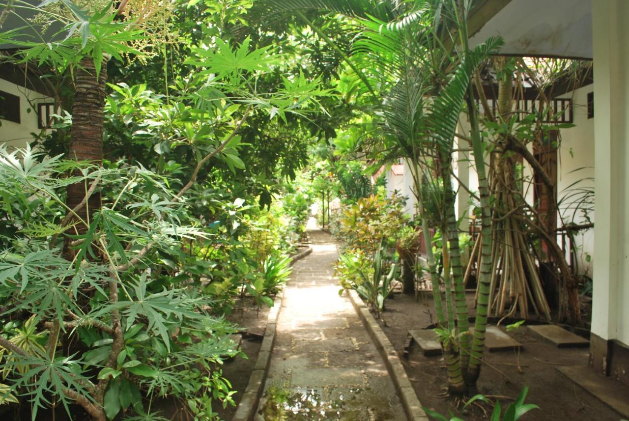 Gili Smile Bungalow Gili Trawangan Luaran gambar