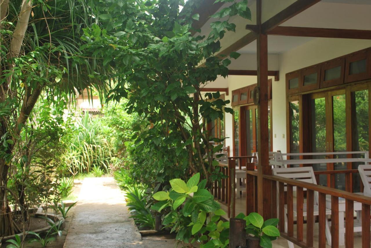 Gili Smile Bungalow Gili Trawangan Luaran gambar