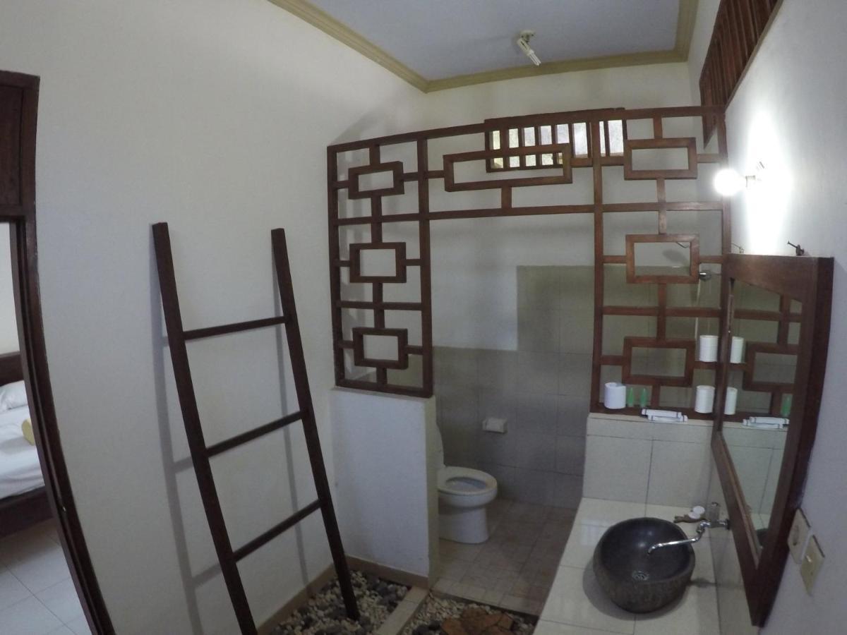 Gili Smile Bungalow Gili Trawangan Luaran gambar