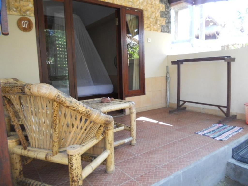 Gili Smile Bungalow Gili Trawangan Bilik gambar